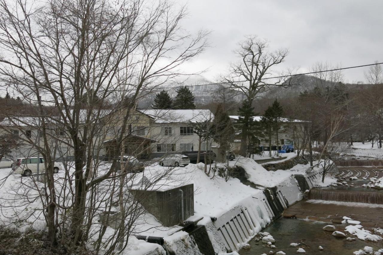 Muroran Karurusu Onsen Suzuki Ryokan מראה חיצוני תמונה